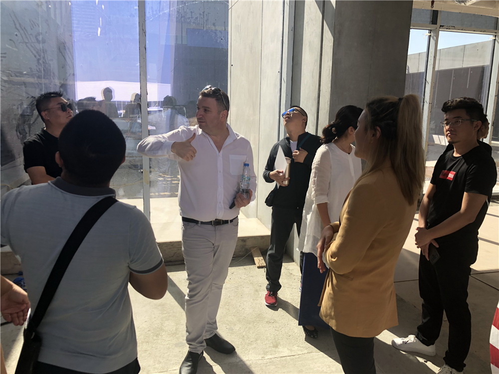 博德瓷砖迪拜游学参观D3设计区和CIAAD的总部新基地