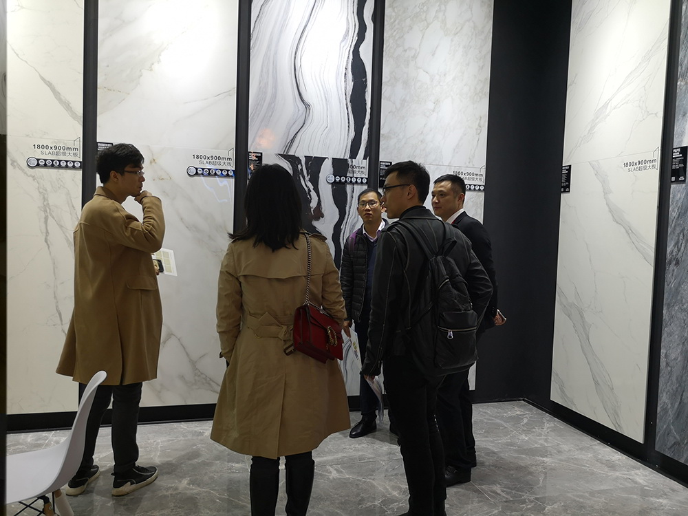 博德现代仿古砖展区