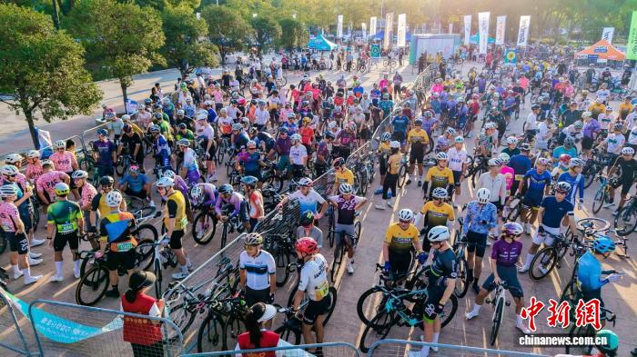 2025 UCI Gran Fondo世界系列赛杭州站收官：近1500名骑