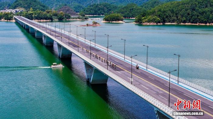 2025 UCI Gran Fondo世界系列赛杭州站收官：近1500名骑