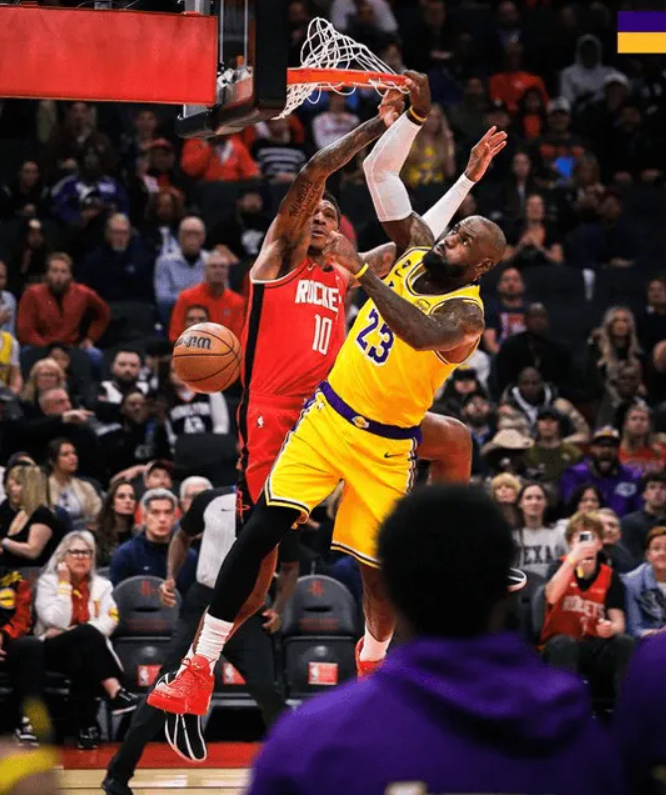 41岁勒布朗带伤狂砍18+5+5 领航湖人掀翻火箭