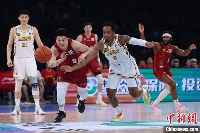 浙江广厦队力克北京北汽队首夺CBA总冠军