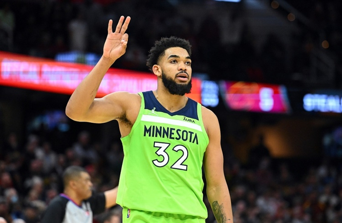 NBA球员单场60+得分纪录大揭秘：阿德巴约83分创历