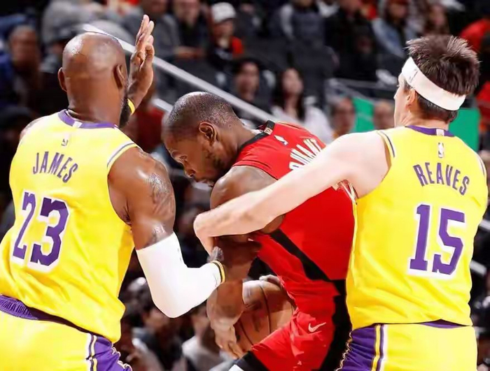 火箭季后赛一轮游成定局 谢泼德崛起难改阵容短