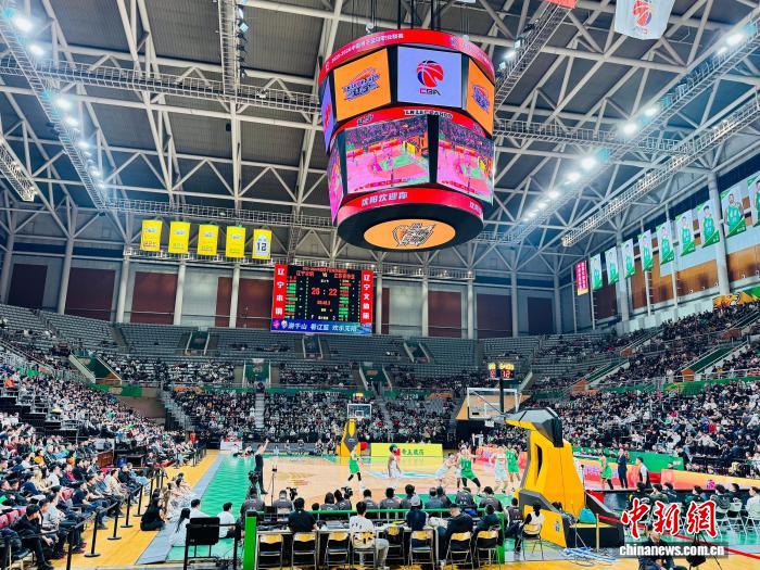 辽宁队加时险胜江苏队 赵继伟关键三分锁定胜局