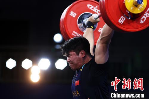 青春闪耀亚运赛场 00后新星斩获多枚金牌