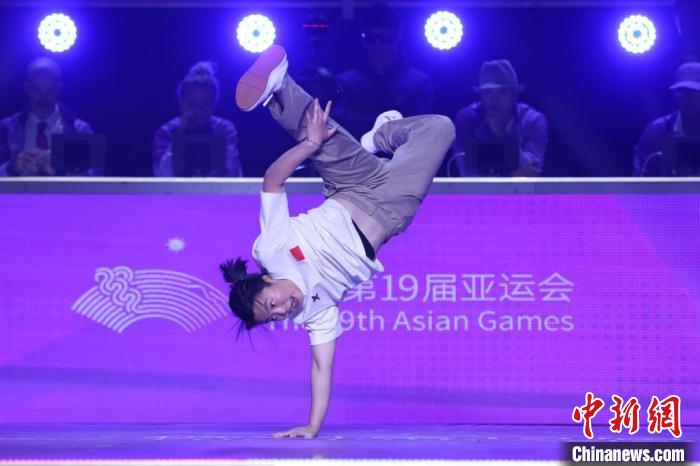 青春闪耀亚运赛场 00后新星斩获多枚金牌