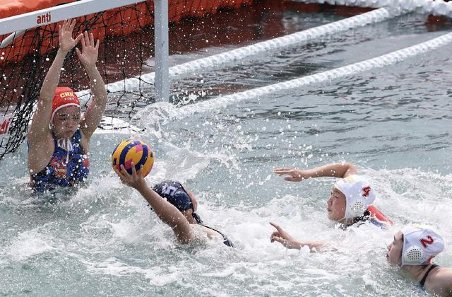 中国女子水球队强势晋级四强 力克土耳其展现统